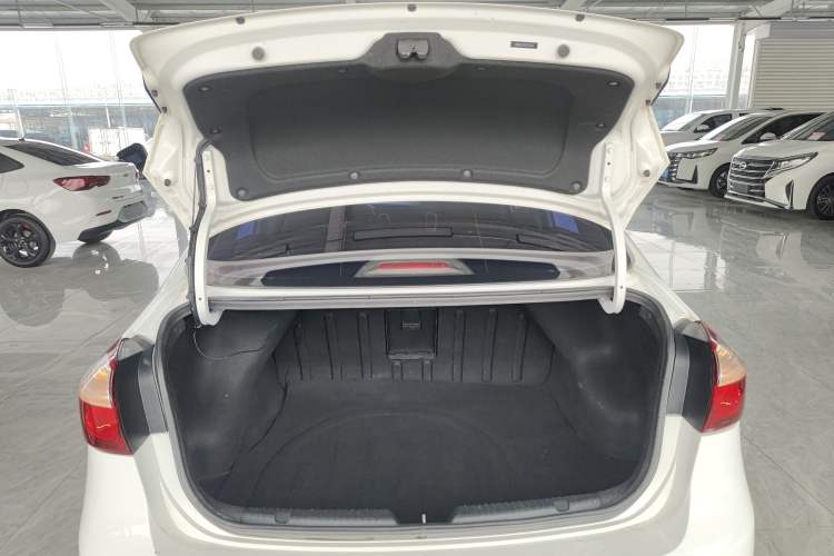 Used Kia K3 2016 1.6L Automatic GLS Trunk