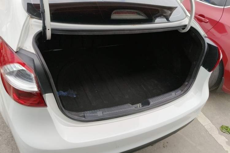 Used Kia K3 2016 1.6L Automatic GLS Trunk