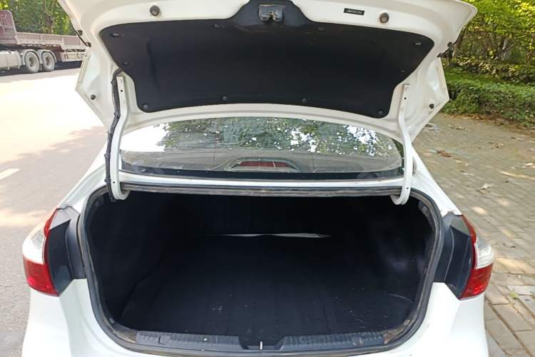 Used Kia K3 2016 1.6L Manual GLS Trunk