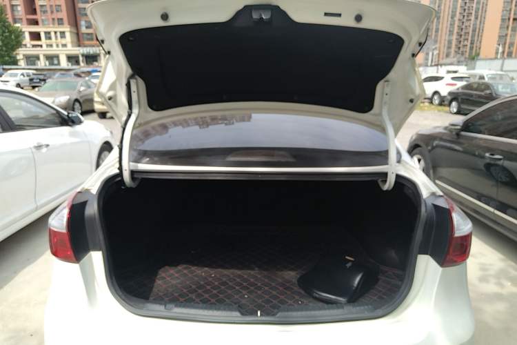 Used Kia K3 2016 1.6L Automatic GLS Trunk