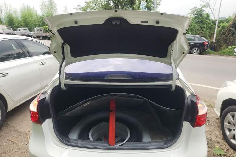 Used Kia K3 2016 1.6L Automatic GLS Trunk