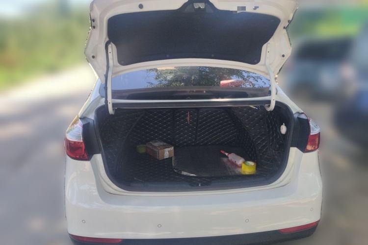 Used Kia K3 2016 1.6L Automatic GLS Trunk