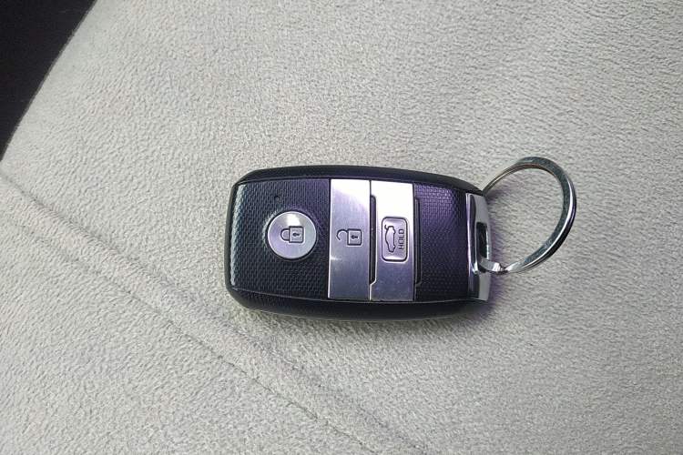 Used Kia K3 2016 1.6L Automatic GLS Vehicle Key
