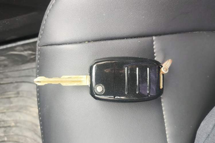 Used Kia K3 2016 1.6L Automatic with Sunroof Vehicle Key