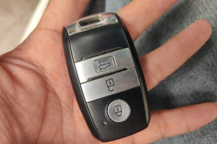Used Kia K3 2016 1.6L Automatic GLS Vehicle Key