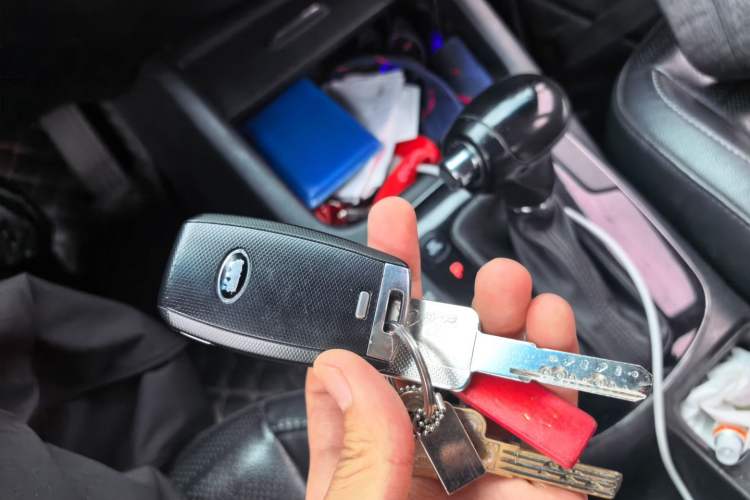 Used Kia K3 2016 1.6L Automatic DLX Vehicle Key