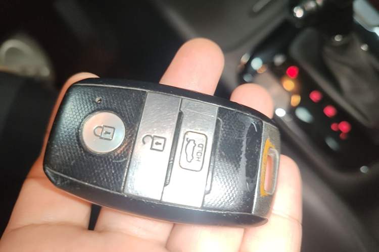 Used Kia K3 2016 1.6L Automatic GLS Vehicle Key