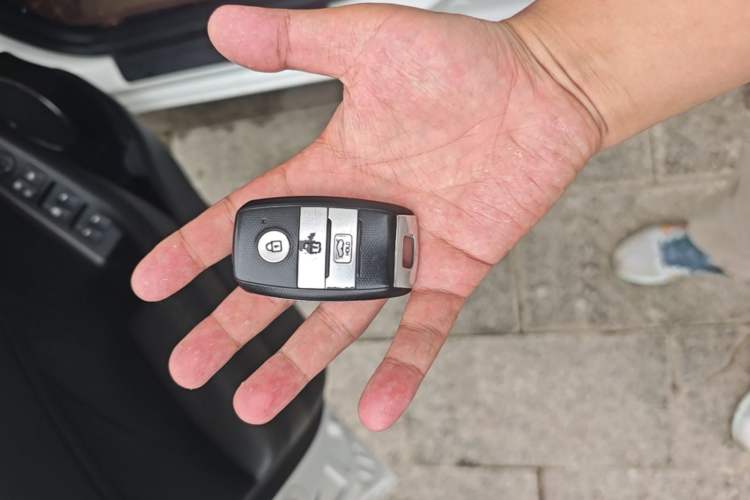 Used Kia K3 2016 1.6L Automatic GLS Vehicle Key