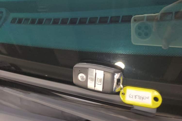 Used Kia K3 2016 1.6L Automatic GLS Vehicle Key