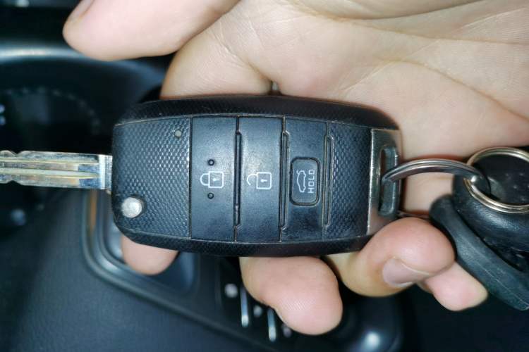 Used Kia K3 2016 1.6L Manual GLS Vehicle Key