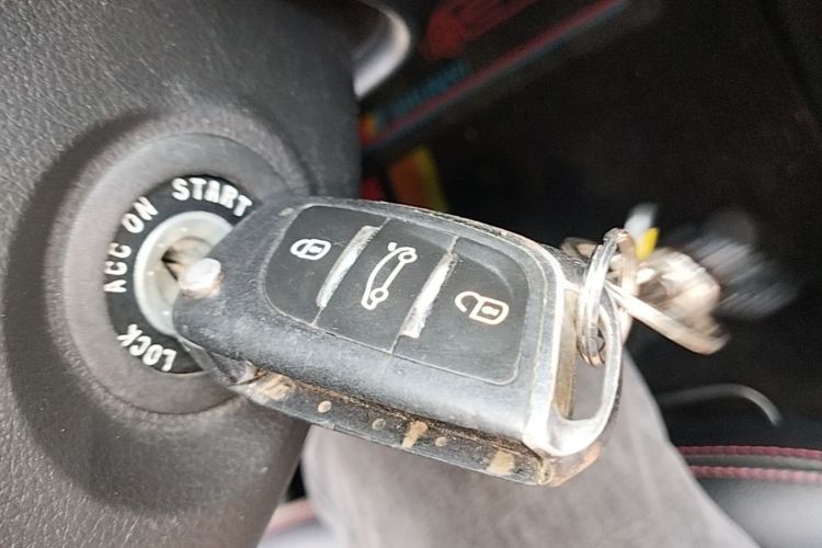 Used Kia K3 2016 1.6L Automatic with Sunroof Vehicle Key