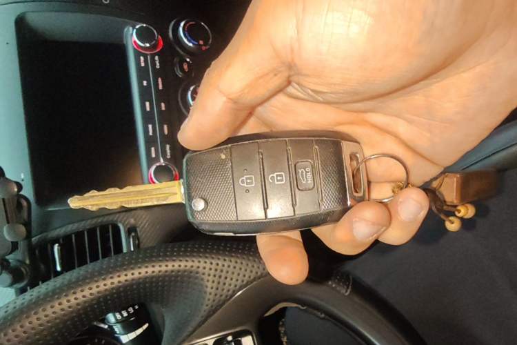 Used Kia K3 2016 1.6L Manual GL Vehicle Key