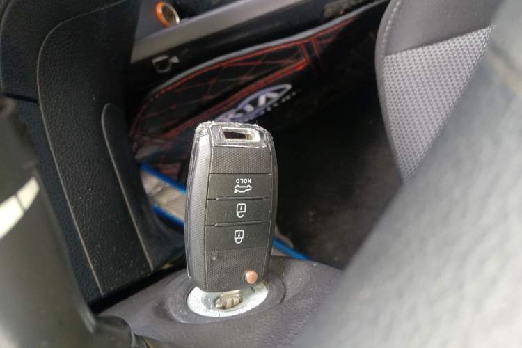 Used Kia K3 2016 1.6L Automatic with Sunroof Vehicle Key