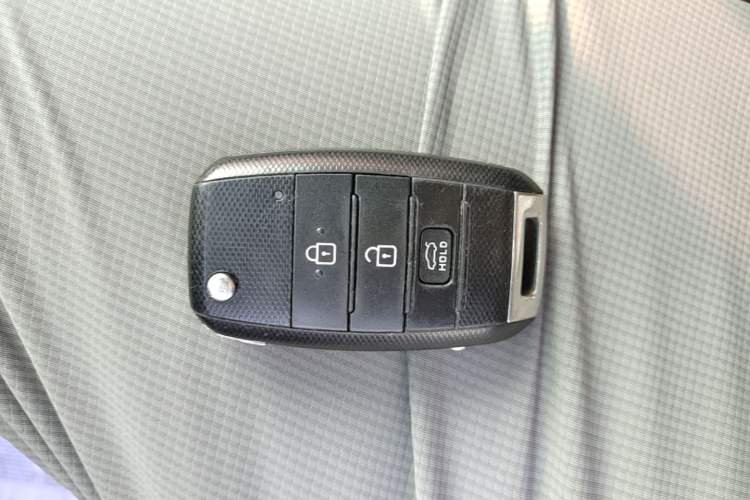 Used Kia K3 2016 1.6L Automatic with Sunroof Vehicle Key