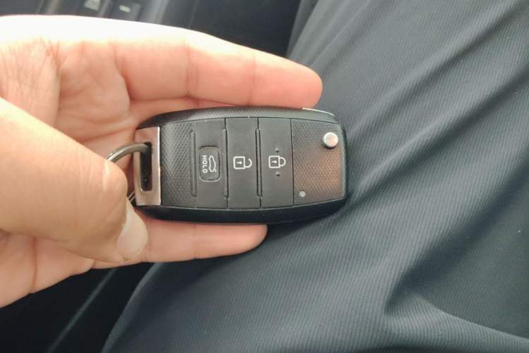 Used Kia K3 2016 1.6L Manual GLS Vehicle Key