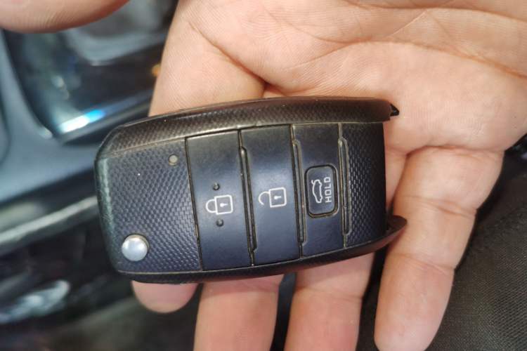 Used Kia K3 2016 1.6L Manual GLS Vehicle Key
