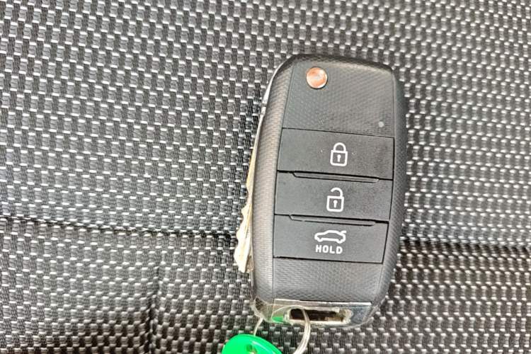 Used Kia K3 2016 1.6L Automatic with Sunroof Vehicle Key