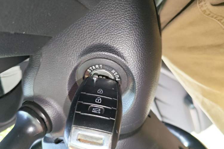 Used Kia K3 2016 1.6L Manual GLS Vehicle Key