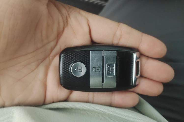 Used Kia K3 2016 1.6L Automatic Premium Vehicle Key