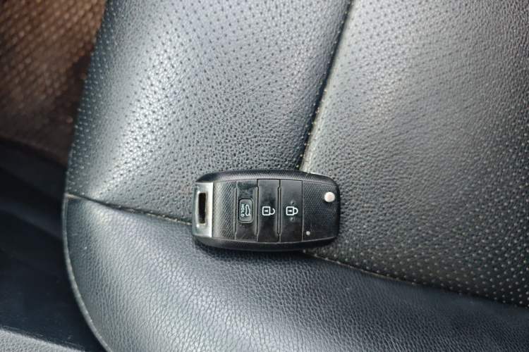 Used Kia K3 2016 1.6L Automatic with Sunroof Vehicle Key