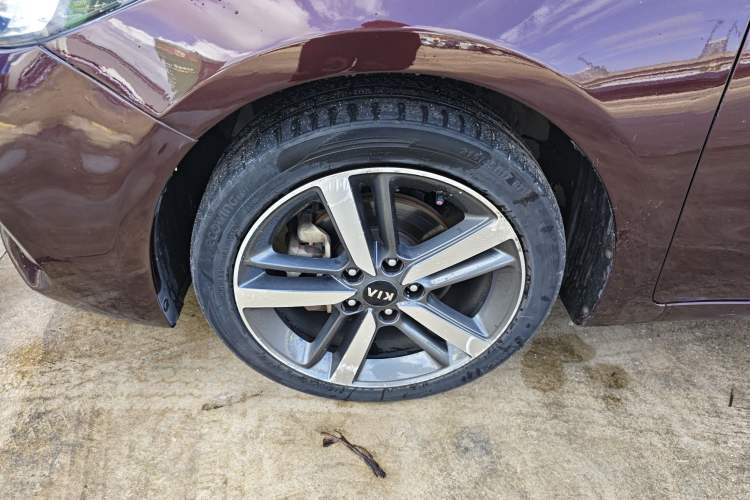 Used Kia K3 2017 1.6L Automatic 15th Anniversary Special Edition GLS Exterior 7