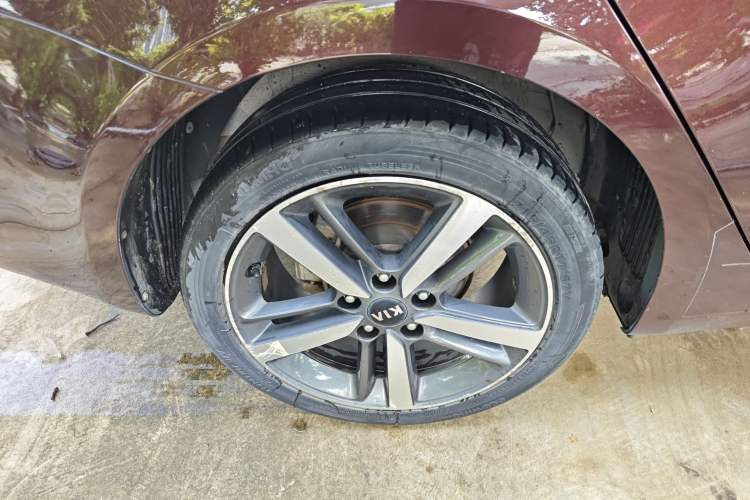 Used Kia K3 2017 1.6L Automatic 15th Anniversary Special Edition GLS Exterior 8