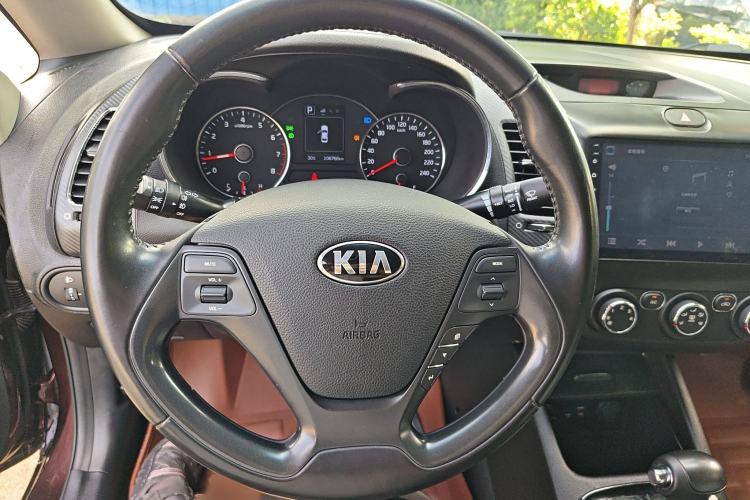 Used Kia K3 2017 1.6L Automatic 15th Anniversary Special Edition GLS Steering Wheel