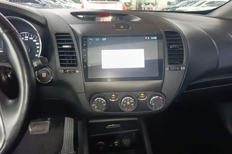 Used Kia K3 2017 1.6L Automatic 15th Anniversary Special Edition GLS Audio And AC Panel