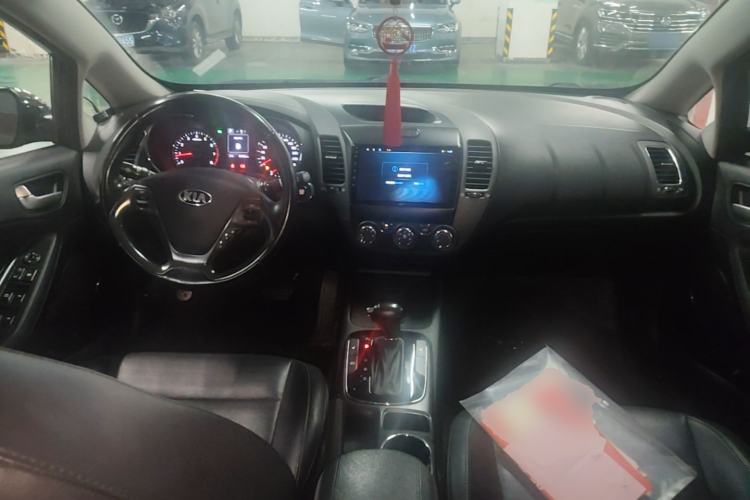 Used Kia K3 2017 1.6L Automatic 15th Anniversary Special Edition GLS Center Console