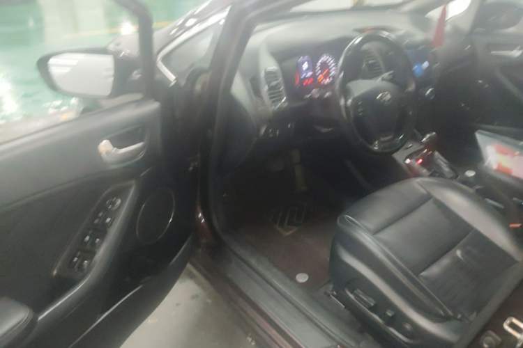 Used Kia K3 2017 1.6L Automatic 15th Anniversary Special Edition GLS Driver Seat
