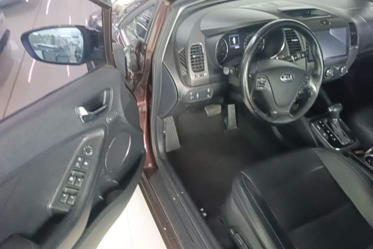 Used Kia K3 2017 1.6L Automatic 15th Anniversary Special Edition GLS Driver Seat
