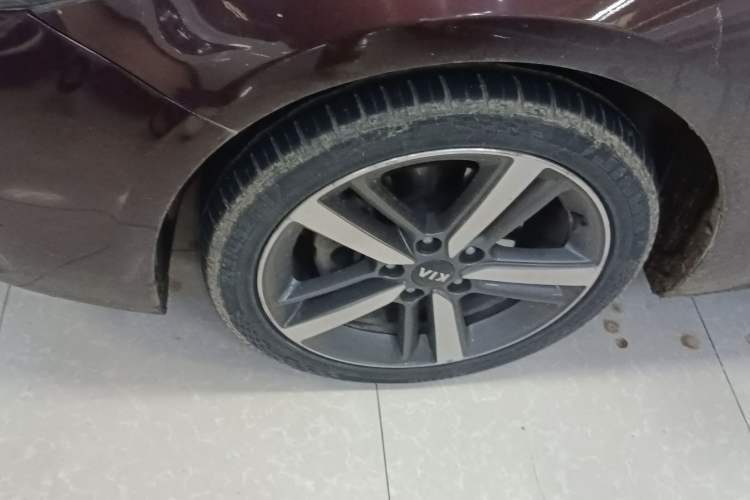 Used Kia K3 2017 1.6L Automatic 15th Anniversary Special Edition GLS Exterior 4