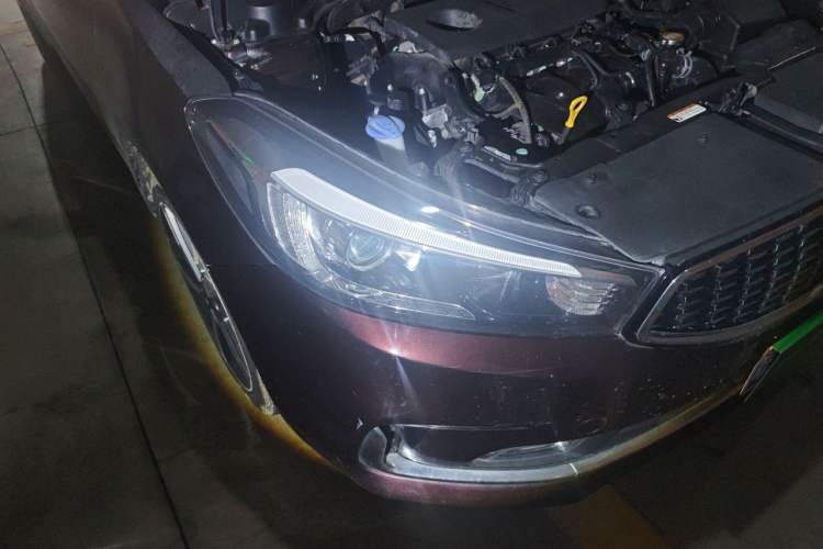 Used Kia K3 2017 1.6L Automatic 15th Anniversary Special Edition GLS Right Front Headlight