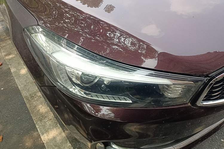 Used Kia K3 2017 1.6L Automatic 15th Anniversary Special Edition GLS Right Front Headlight