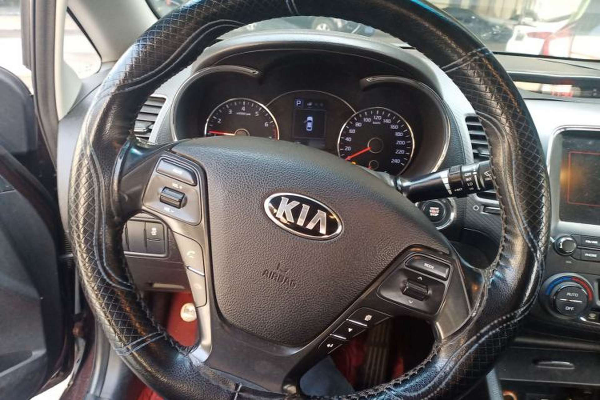 Used Kia K3 2017 1.6L Automatic 15th Anniversary Special Edition GLS Steering Wheel