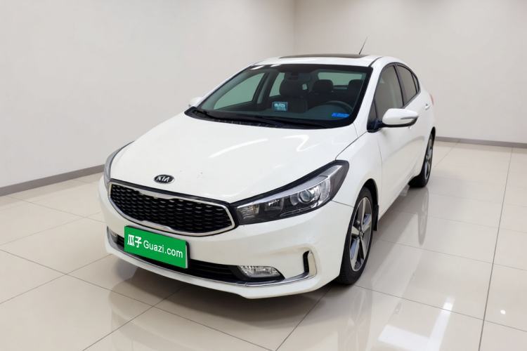 Używany Kia K3 2017 1.6L Automatic 15th Anniversary Special Edition GLS Guazi used car, China used car export, Used car for sale, Used cars, Cheapest cars for sale