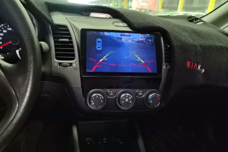 Used Kia K3 2017 1.6L Automatic 15th Anniversary Special Edition GLS Audio And AC Panel