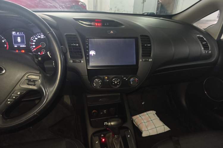 Used Kia K3 2017 1.6L Automatic 15th Anniversary Special Edition GLS Audio And AC Panel