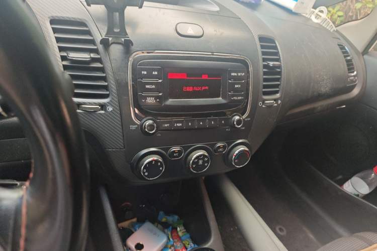 Used Kia K3 2017 1.6L Automatic 15th Anniversary Special Edition GLS Audio And AC Panel