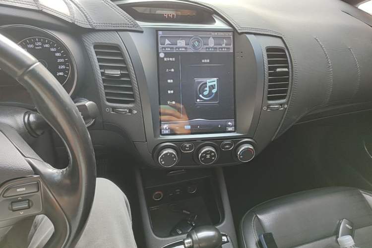 Used Kia K3 2017 1.6L Automatic 15th Anniversary Special Edition GLS Audio And AC Panel