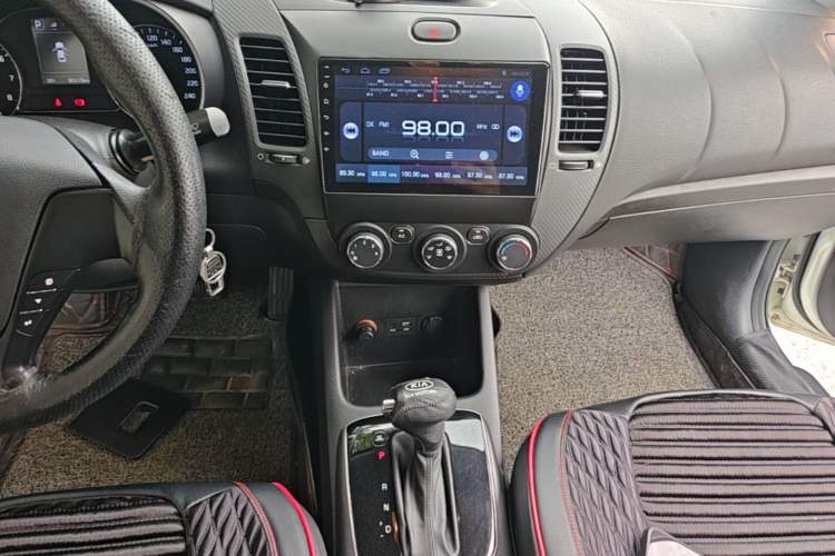 Used Kia K3 2017 1.6L Automatic 15th Anniversary Special Edition GLS Audio And AC Panel