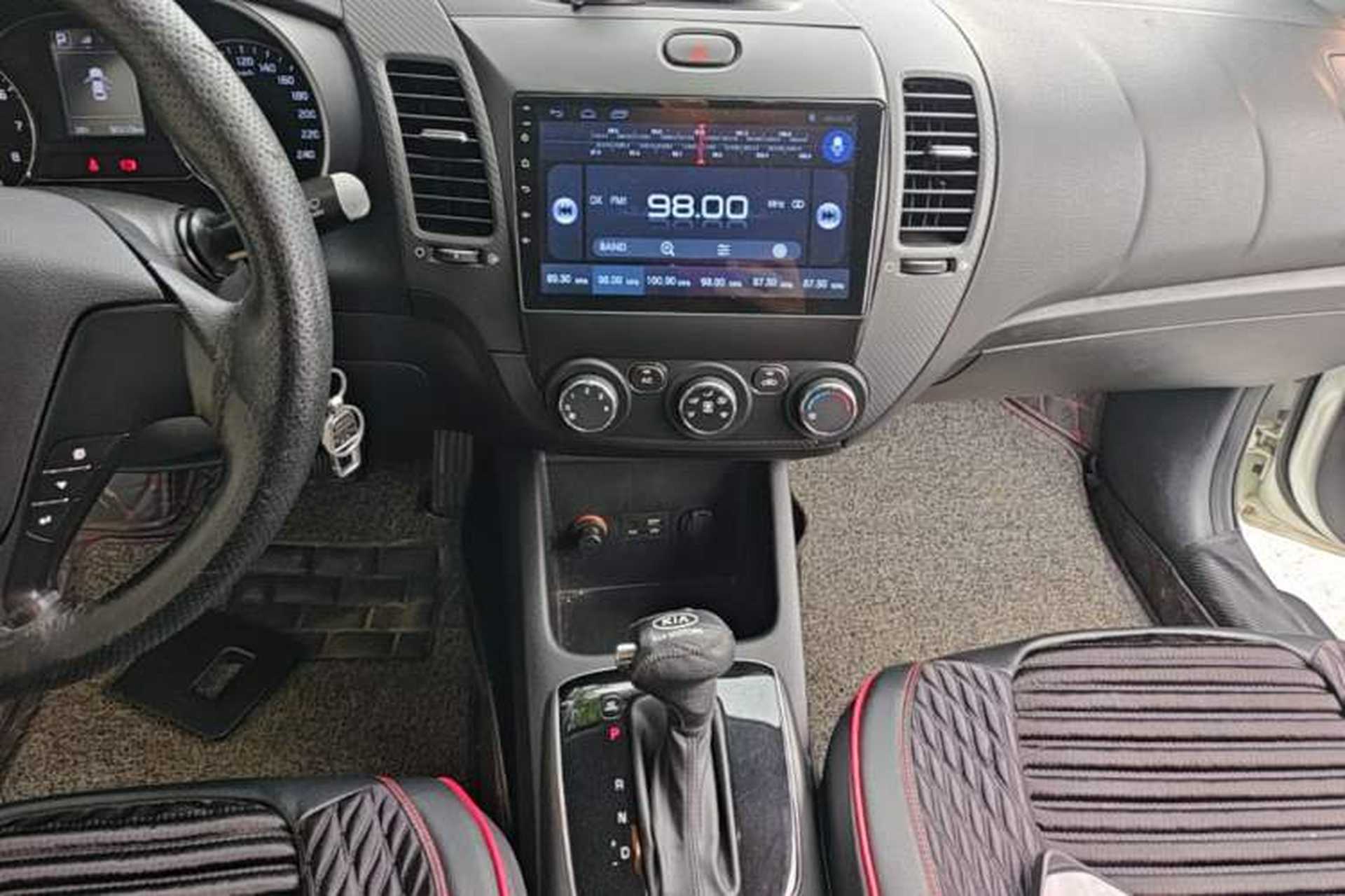 Used Kia K3 2017 1.6L Automatic 15th Anniversary Special Edition GLS Audio And AC Panel