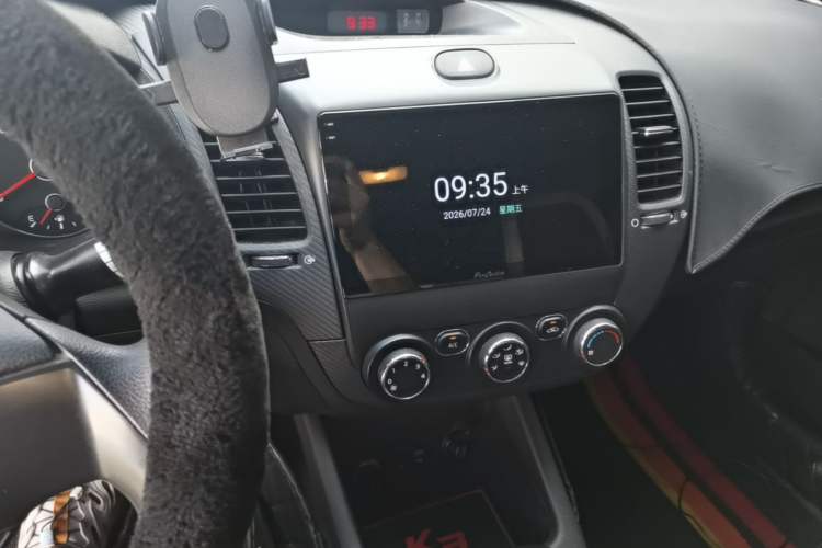 Used Kia K3 2017 1.6L Automatic 15th Anniversary Special Edition GLS Audio And AC Panel