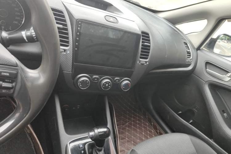 Used Kia K3 2017 1.6L Automatic 15th Anniversary Special Edition GLS Audio And AC Panel