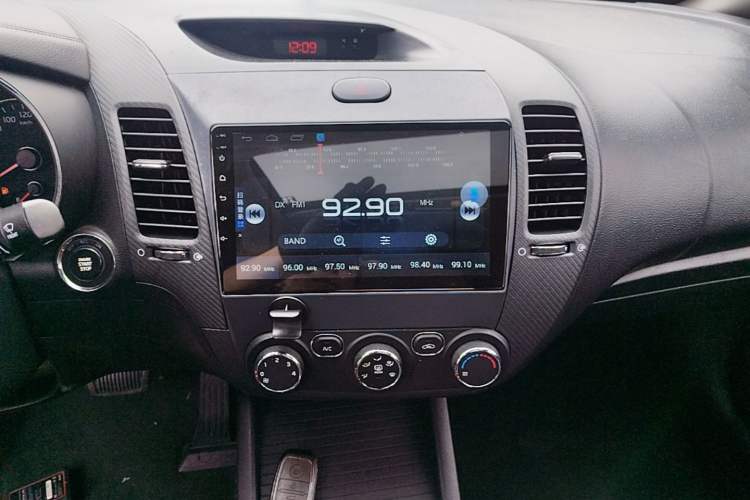 Used Kia K3 2017 1.6L Automatic 15th Anniversary Special Edition GLS Audio And AC Panel