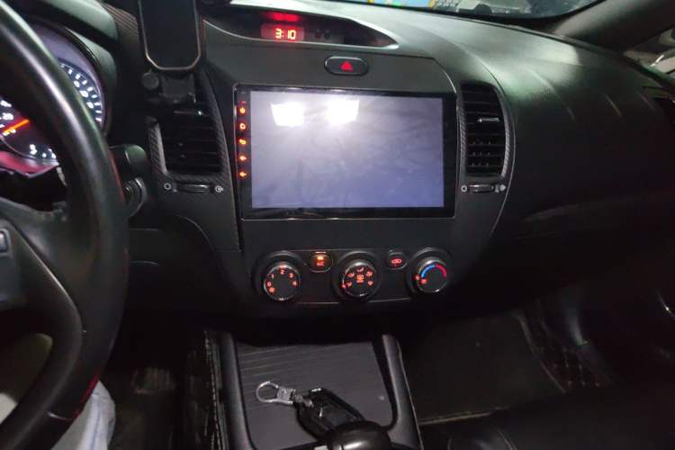 Used Kia K3 2017 1.6L Automatic 15th Anniversary Special Edition GLS Audio And AC Panel