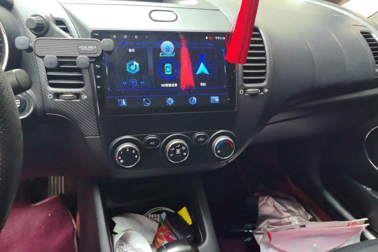 Used Kia K3 2017 1.6L Automatic 15th Anniversary Special Edition GLS Audio And AC Panel
