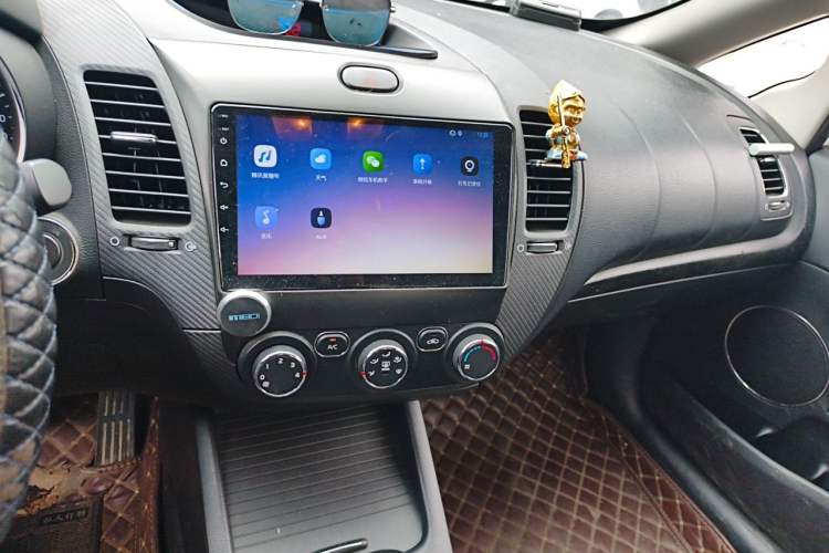 Used Kia K3 2017 1.6L Automatic 15th Anniversary Special Edition GLS Audio And AC Panel