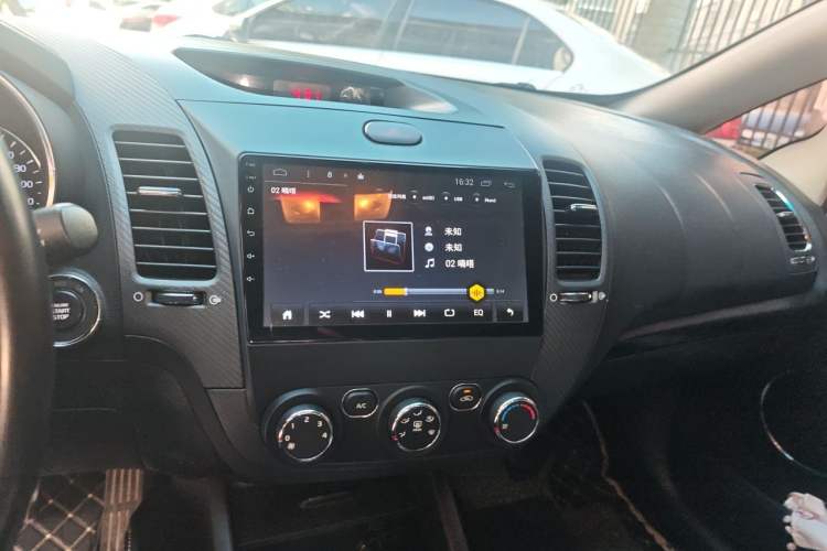 Used Kia K3 2017 1.6L Automatic 15th Anniversary Special Edition GLS Audio And AC Panel