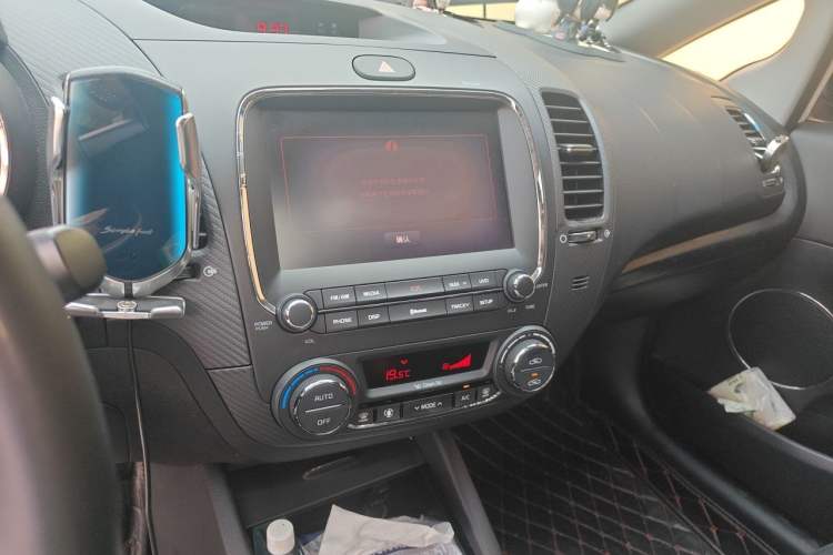 Used Kia K3 2017 1.6L Automatic 15th Anniversary Special Edition GLS Audio And AC Panel